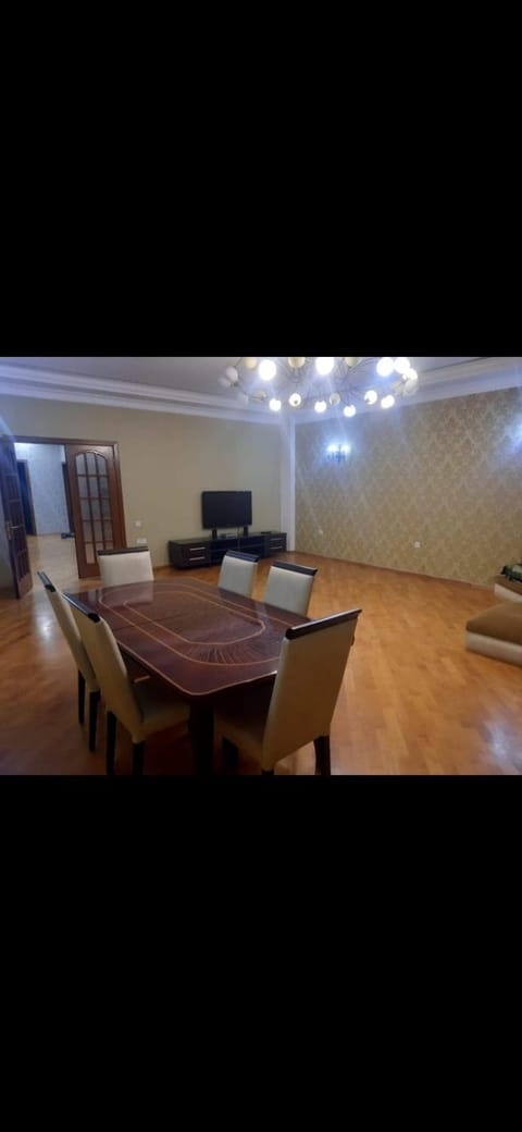 4 odali daire yeni bina Condo in Baku