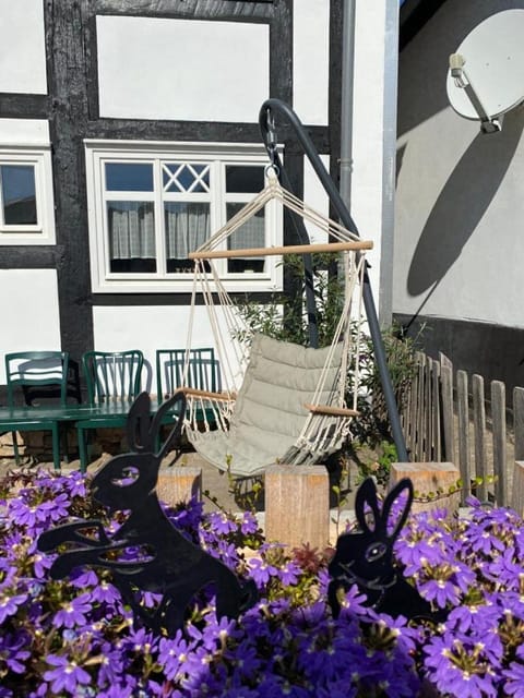 Fachwerkhaus im Sauerland - Goldhase Anno 1700 House in Medebach