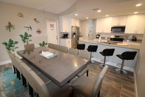 PetFriendlySpaciousHomeByCrystalBeachGameRoomPOOL Maison in Crystal Beach