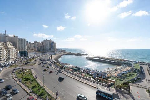 Lovely Seaview Condo in Saba Pasha Copropriété in Alexandria