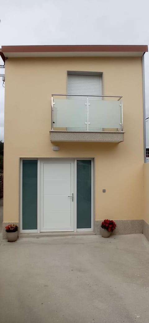 Property building, Balcony/Terrace