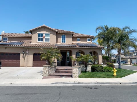 Cozy And Comfortable #202 Room Vacation rental in Eastvale