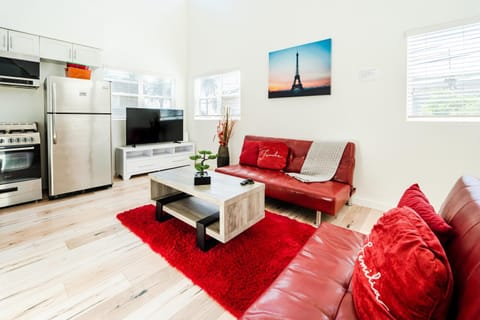 Hollywood 3Bedrooms Stylish Loft with 2 Parking Appartement in Hollywood