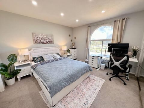 Luxurious 2-bedrooms in Redwood + free parking Condo in Redwood Shores
