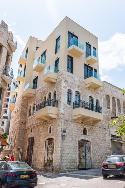 PORT CITY HAIFA - Flea Market Luxury Condo in Haifa