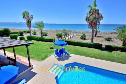 Nature - Direct To Sandy Beach, Impressive Villa, Quiet area Villa in Paphos District