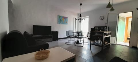 Mediterranien Terrace Apartment in Calella