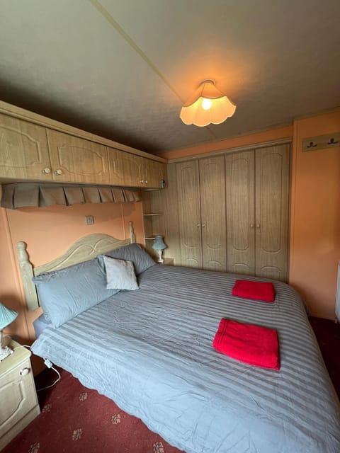 Beautiful 2 bedroomed mobile home Campground/ 
RV Resort in Aberystwyth