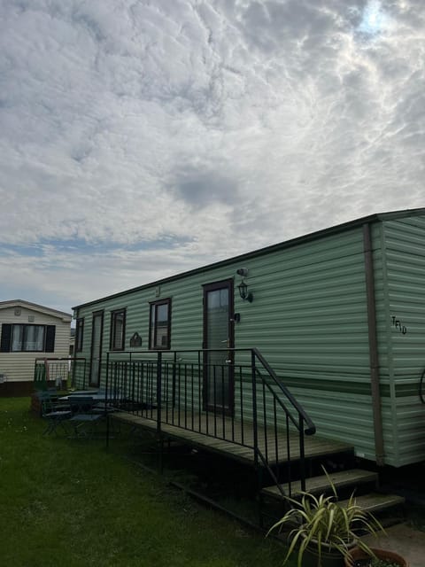 Beautiful 2 bedroomed mobile home Campground/ 
RV Resort in Aberystwyth