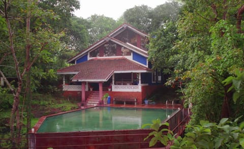 Property building, Pool view