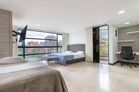 801 El Poblado! Beat Medellin experience Jacuzzi Apartment in Envigado