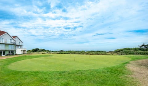 Garden, Golfcourse, Sea view