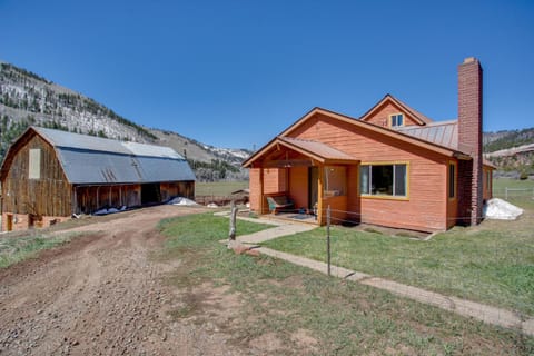 Cozy Dolores Getaway Hike, Fish and More! House in La Plata County