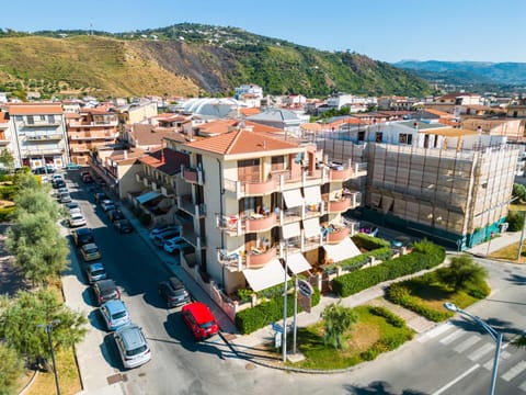 Property building, Neighbourhood, Street view, Parking