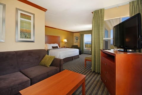 Best Western Plus Seawall Inn & Suites by the Beach Hotel in Texas City