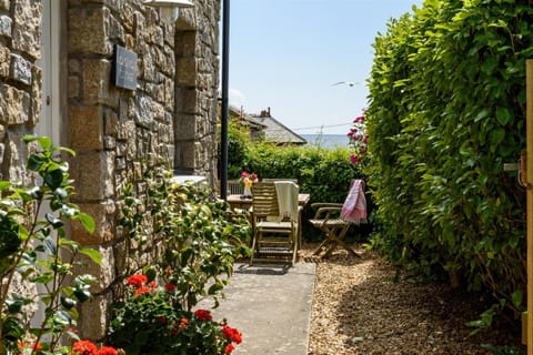 Property building, Garden, Garden view