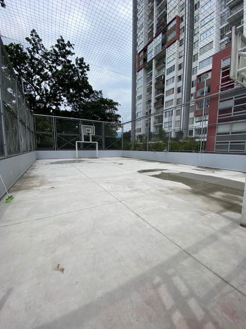 Lujoso apartamento piscina\gym Condominio in Floridablanca