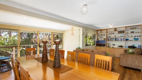 Beach Point - Wifi, Pet Friendly & Airconditioned House in Patonga