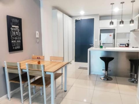FLYPOD - Blue Sky Apartment at Sutera Avenue (5-6 PAX) Appartement in Kota Kinabalu