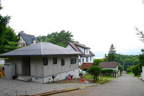 Property building, Neighbourhood, Natural landscape, View (from property/room), Street view