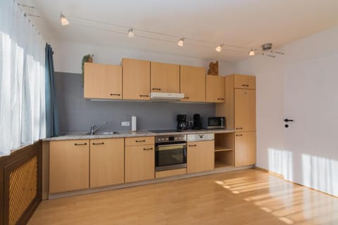Kitchen or kitchenette, dishwasher, minibar, pet friendly, stove, toaster