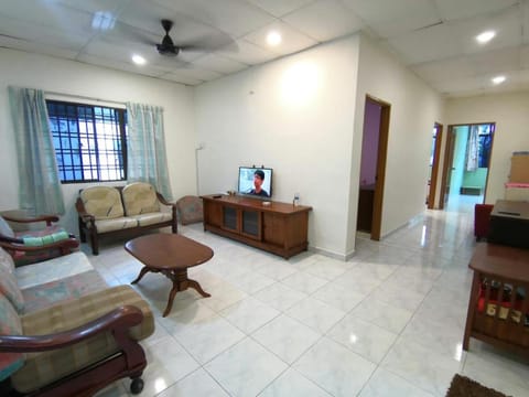 Cosy Homestay Ulu Tiram Vacation rental in Johor Bahru