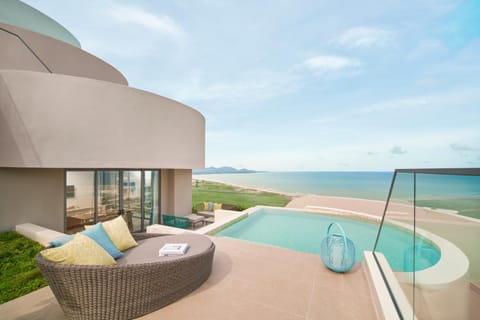 Balcony/Terrace, Swimming pool