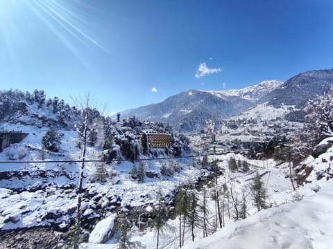 The Nush Stays Bed and breakfast in Manali