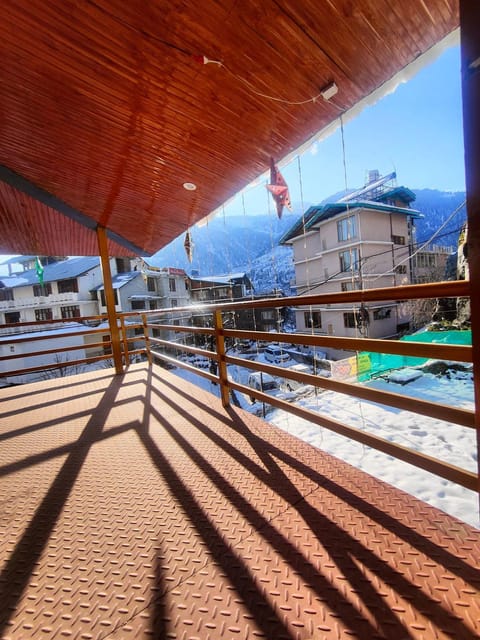 The Nush Stays Bed and breakfast in Manali