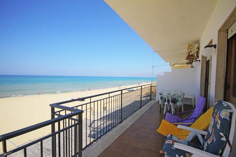 Natural landscape, Balcony/Terrace, Other, Beach