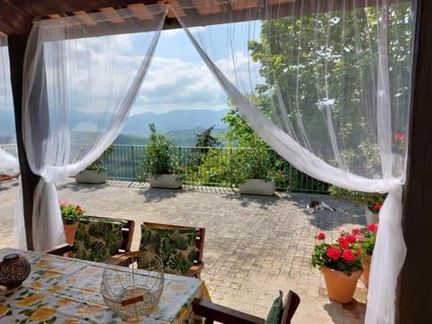 Balcony/Terrace, Balcony/Terrace, Dining area, Mountain view