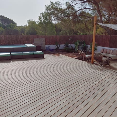 Gorgeous Beach Villla with AC, 300m2 from Playa Mitjorn Chalet in Formentera