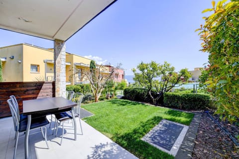 Patio, Garden, Garden view