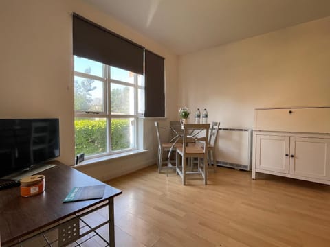 TV and multimedia, Dining area