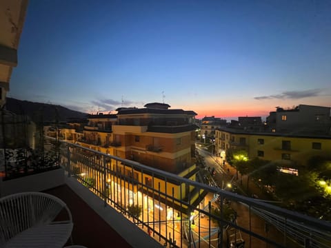 Property building, Balcony/Terrace