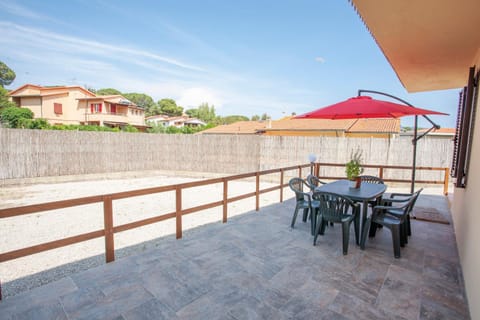 Patio, View (from property/room), Balcony/Terrace