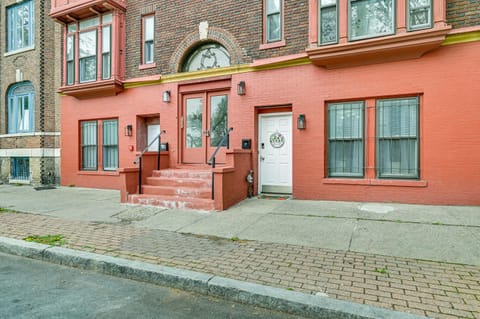 Downtown Albany Apartment Walkable Location! Copropriété in Albany