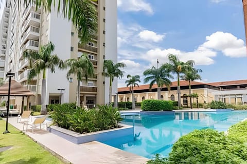 Pool view, Swimming pool