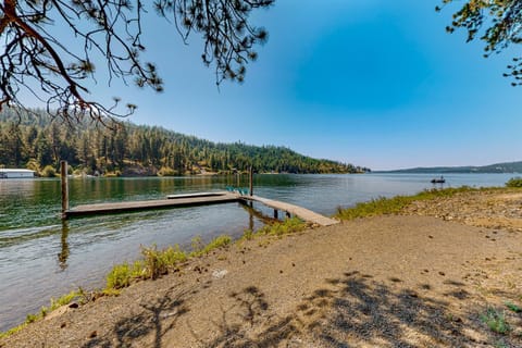 Leaning Pine Point at Half Round Bay House in Kootenai County