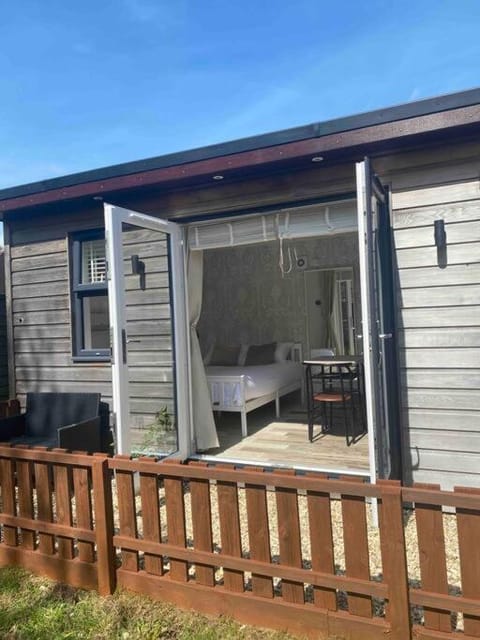 The Garden room Apartment in East Devon District