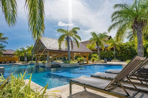Bristol Lake House - Private Pool - King Beds - Next to El Faro Beach Club Villa in Panama