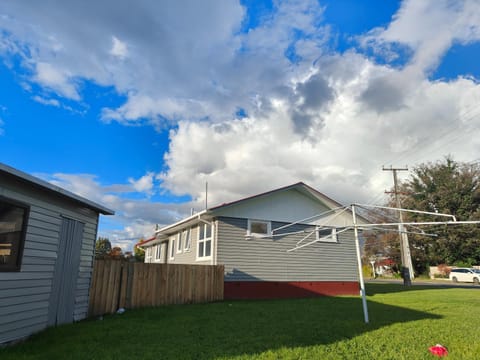Your Home in Rotorua 3 Frank Street Bed and Breakfast in Rotorua