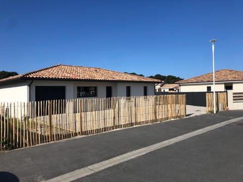 Property building, Street view