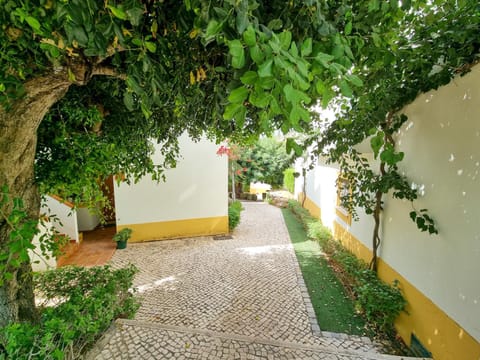 2 bedroom flat with pool and garden Copropriété in Tavira