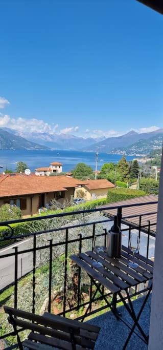 Balcony/Terrace, Mountain view