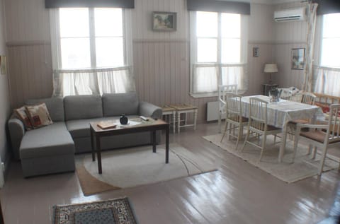 Slottsbädden Apartment in Uusimaa