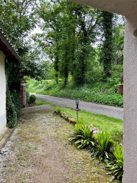 Chambre en bordure d'Aveyron Alojamiento y desayuno in Saint-Antonin-Noble-Val