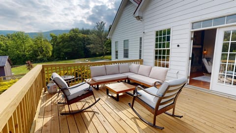 Wine Country Modern Farmhouse on 10 Acres and Pool Haus in Nelson County