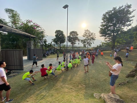 People, Natural landscape, Garden, Sunset, children, group of guests