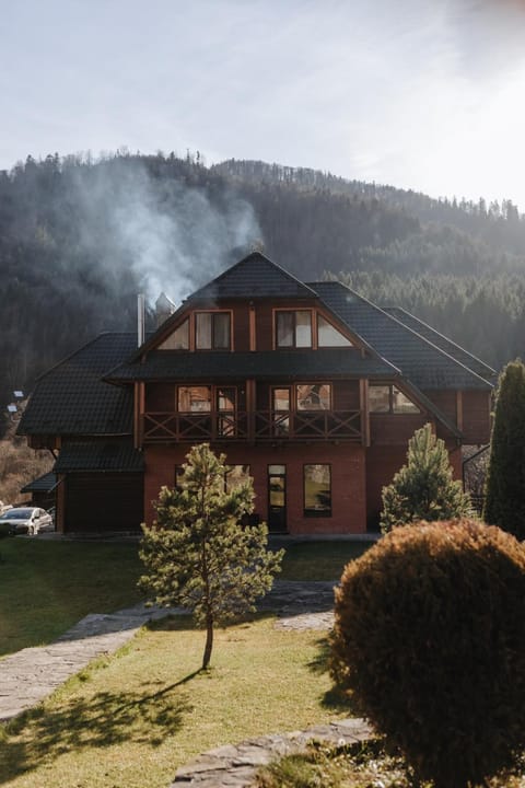 Property building, Natural landscape, Mountain view